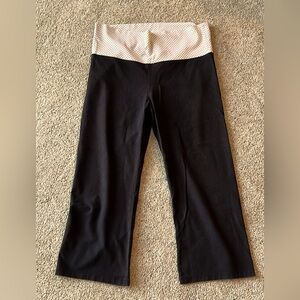 Victoria’s Secret Cropped Yoga Pants